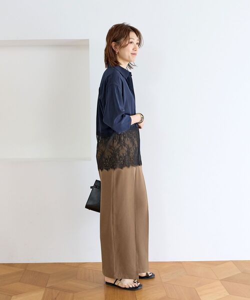 le.coeur blanc（ルクールブラン）の「裾レースドッキングシャツ（シャツ/ブラウス・レディース・ネイビー/オフホワイト・38）」の10枚目の写真