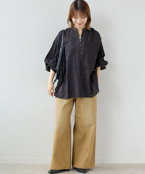 JOURNAL STANDARD relume(ジャーナルスタンダード レリューム)の「《WEB限定追加》コットンジャガードギャザーブラウス(シャツ/ブラウス・レディース・ホワイト/ブラック・FREE)」の6枚目の写真
