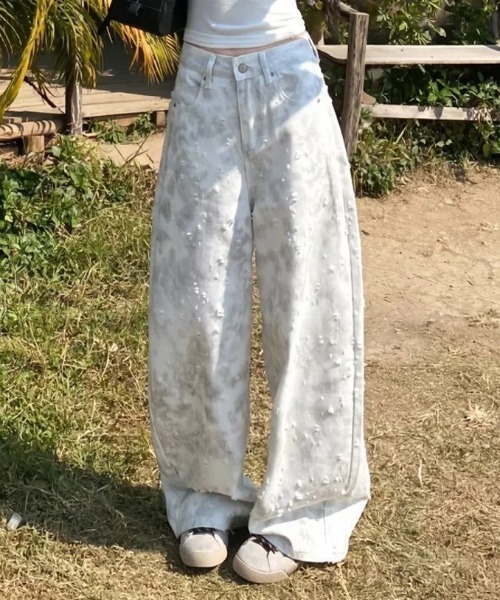 AVYL(アヴィル)の「カットジャガードルーズワイドデニム(デニムパンツ・レディース・グレー・S/M/L)」の10枚目の写真