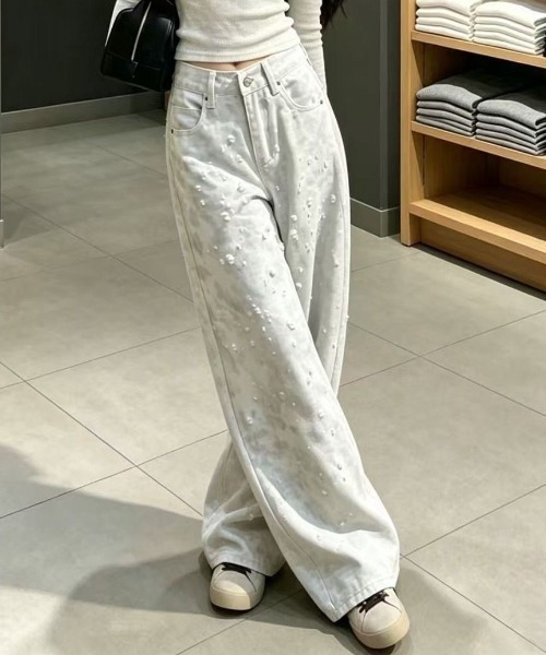 AVYL(アヴィル)の「カットジャガードルーズワイドデニム(デニムパンツ・レディース・グレー・S/M/L)」の3枚目の写真
