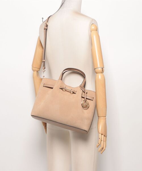 MICHAEL KORS(マイケルコース)の「CARSON センタージップ レザー サッチェル ミディアム(ハンドバッグ・レディース・キャメル・FREE)」の5枚目の写真