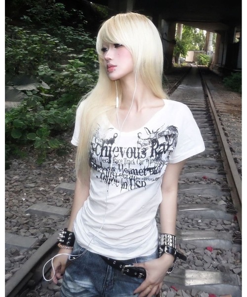inst.ALL（インストール）の「Y2KノイズグラフィックTシャツ（Tシャツ/カットソー・レディース・ホワイト・M）」の2枚目の写真