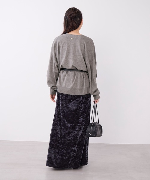 MICA&DEAL（マイカ＆ディール）の「クラッシュベロアセミタイトスカート（スカート・レディース・ブラック/ネイビー・FREE）」の17枚目の写真