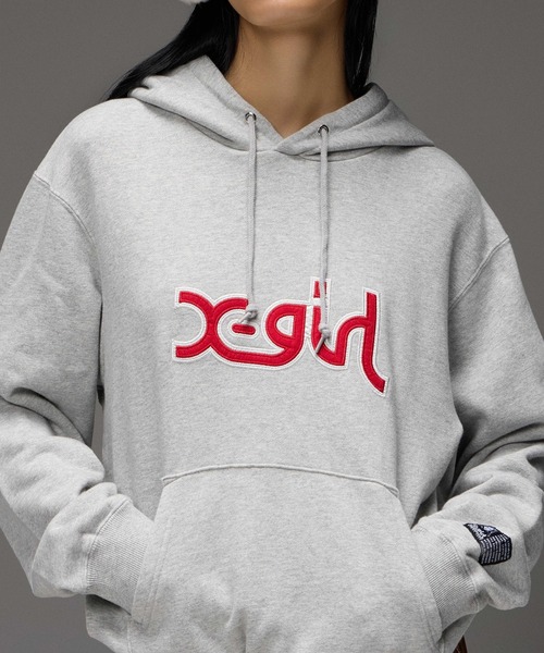 X-girl(エックスガール)の「MILLS LOGO LAYERED PATCH SWEAT HOODIE(パーカー・レディース・パープル/アッシュ/ブラック・S/M/L)」の6枚目の写真