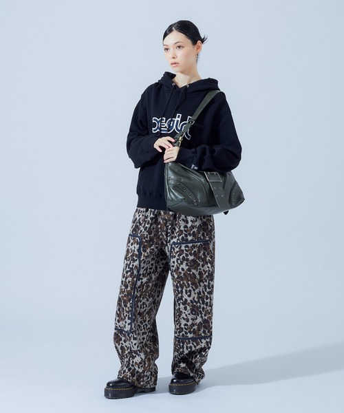 X-girl(エックスガール)の「MILLS LOGO LAYERED PATCH SWEAT HOODIE(パーカー・レディース・パープル/アッシュ/ブラック・S/M/L)」の18枚目の写真