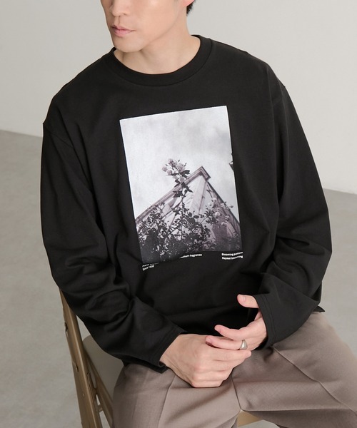 MONO-MART（モノマート）の「アソート フィルムフォトグラフィック プリント オーバーサイズ スリットロンT（Tシャツ/カットソー・メンズ・ホワイト/ホワイト系/モカ/ホワイト系1/スミクロ/ブラック・S/L/M）」の4枚目の写真