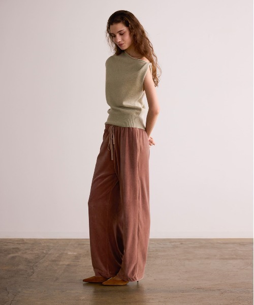 WALANCE(ワランス)の「COTTON VELOUR WIDE PANTS(その他パンツ・レディース・スミクロ・FREE)」の6枚目の写真