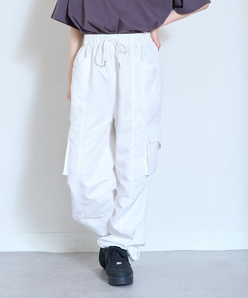 LOVETOXIC(ラブトキシック)の「【LTXC/吸水速乾】ベルトループつきカーゴパンツ(カーゴパンツ・キッズ・カーキ/グレー/ブラウン/ブラック/オフホワイト・L:160cm/S:140cm/M:150cm/130cm)」の12枚目の写真