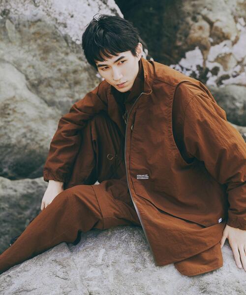 CMF OUTDOOR GARMENT(シーエムエフアウトドアガーメント)の「CMF OUTDOOR GARMENT/シーエムエフ アウトドアガーメント 別注 15 STEP VEST(ベスト・メンズ・ブラック/その他24/ブラウン・M/L)」の2枚目の写真