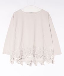 一枚で華やぐ裾レースプルオーバー