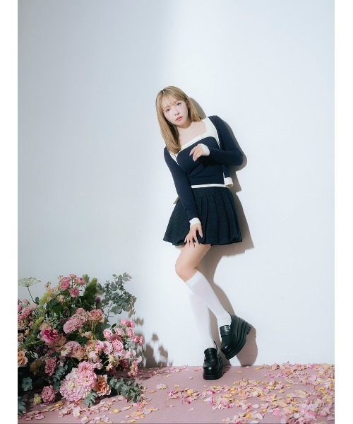 MISTREASS(ミストレアス)の「Bicolor Dry Touch Knit Ensemble(Tシャツ/カットソー・レディース・ネイビー/ピンク・FREE)」の8枚目の写真