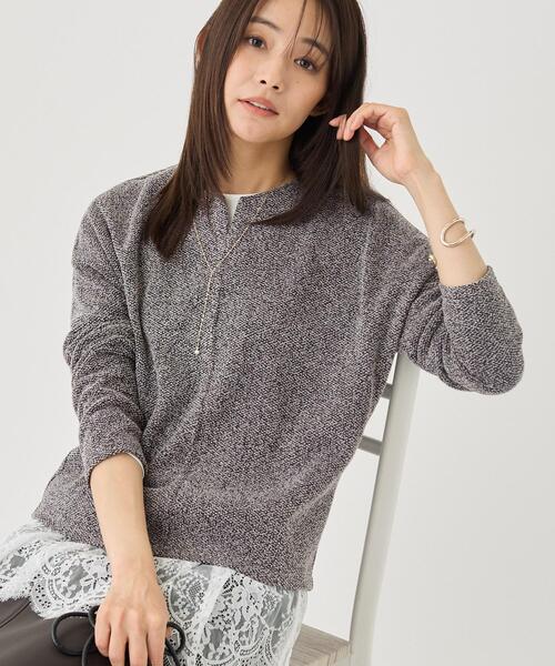 INDIVI(インディヴィ)の「【風合い柔らか/SETUP可】ブークレ起毛ジャージトップス(Tシャツ/カットソー・レディース・ベージュ系その他7/ブラック系3/サックスブルー系3・13/05/38/15 /19/34)」の2枚目の写真