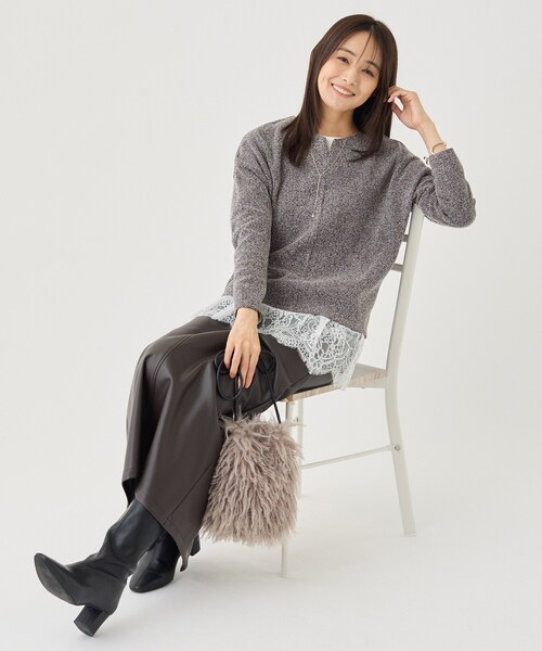 INDIVI(インディヴィ)の「【風合い柔らか/SETUP可】ブークレ起毛ジャージトップス(Tシャツ/カットソー・レディース・ベージュ系その他7/ブラック系3/サックスブルー系3・13/05/38/15 /19/34)」の21枚目の写真