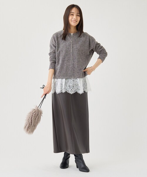 INDIVI(インディヴィ)の「【風合い柔らか/SETUP可】ブークレ起毛ジャージトップス(Tシャツ/カットソー・レディース・ベージュ系その他7/ブラック系3/サックスブルー系3・13/05/38/15 /19/34)」の22枚目の写真