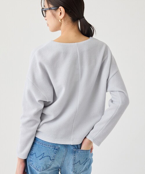 INDIVI(インディヴィ)の「【風合い柔らか/SETUP可】ブークレ起毛ジャージトップス(Tシャツ/カットソー・レディース・ベージュ系その他7/ブラック系3/サックスブルー系3・13/05/38/15 /19/34)」の10枚目の写真