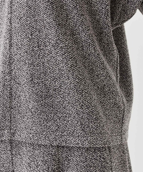 INDIVI(インディヴィ)の「【風合い柔らか/SETUP可】ブークレ起毛ジャージトップス(Tシャツ/カットソー・レディース・ベージュ系その他7/ブラック系3/サックスブルー系3・13/05/38/15 /19/34)」の8枚目の写真
