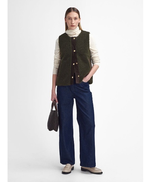 Barbour(バブアー)の「Dulsie ボア ライナー ベスト(レディース)(ベスト・レディース・クリーム/ブラック/オリーブ・8/10/12)」の11枚目の写真
