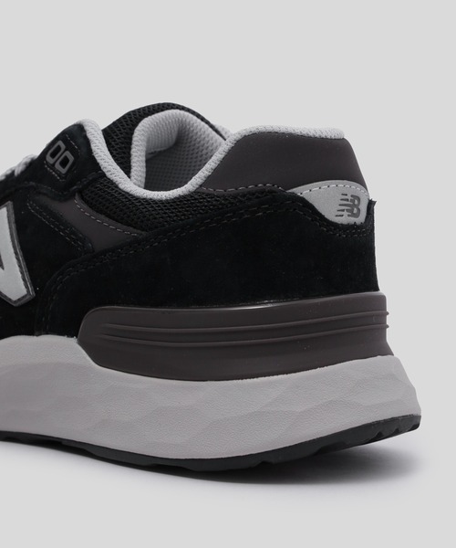 NEW BALANCE(ニューバランス)の「NEW BALANCE M88074B(スニーカー・メンズ・ブラック・28cm/28.5cm/26.5cm/27cm/27.5cm/26cm)」の11枚目の写真