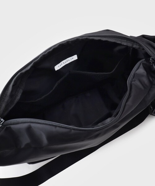 THE SHOP TK (ザ ショップ ティーケー )の「VISIONARY 異素材コンビ ビッグショルダーバッグ(ショルダーバッグ・メンズ・ブラック/ブラック系1・00)」の20枚目の写真