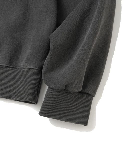 KNITTED（ニッティド）の「ピグメントファームツリークロップスウェット CHARCOAL（スウェット・メンズ・その他・MEDIUM/LARGE/X-LARGE）」の4枚目の写真
