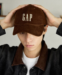 GAP（ギャップ）の「PUBLUX × GAP/ギャップ 別注 GAP ロゴ コーデュロイ キャップ　限定展開（キャップ）」