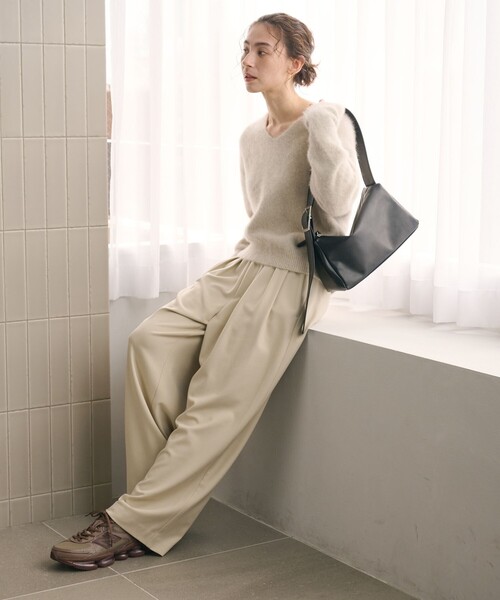 BEAUTY&YOUTH UNITED ARROWS(ビューティーアンドユースユナイテッドアローズ)の「裏起毛ジョーゼット ワイドパンツ ウォッシャブル 防シワ(その他パンツ・レディース・ナチュラル/ダークブラウン/ブラック・XS/M/S)」の10枚目の写真