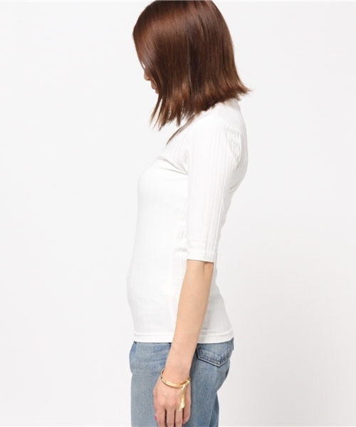 MOUSSY（マウジー）の「V/N WIDE RIB TOPS（Tシャツ/カットソー・レディース・トップグレー/ホワイト/ブラック・1/2）」の5枚目の写真