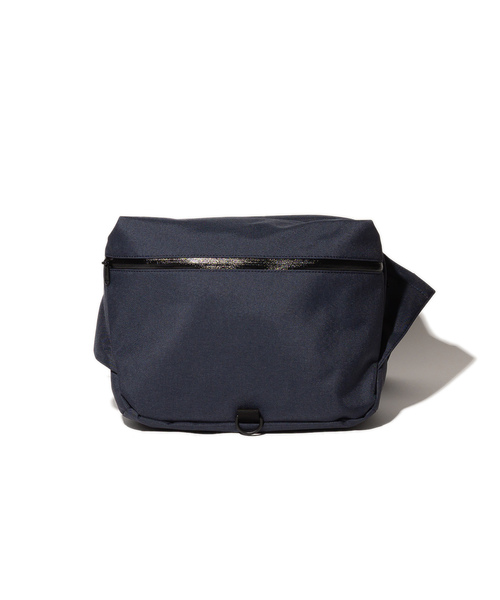 ADAM PATEK（アダムパテック）の「ADAM PATEK/the bond/HEATHERED NYLON BODYBAG（メッセンジャーバッグ・レディース・ブラック/ダークグレー/グレー/ネイビー・FREE）」の4枚目の写真