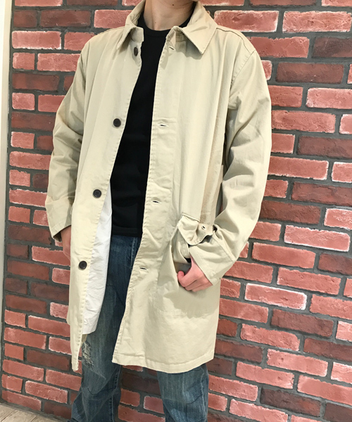 GREEN BOWL（グリーンボウル）の「GREEN BOWL Chino Coat/グリーンボウルチノコート（ステンカラーコート・メンズ・ベージュ/サンドベージュ/インディゴブルー/ネイビー/カーキ・38/40）」の2枚目の写真