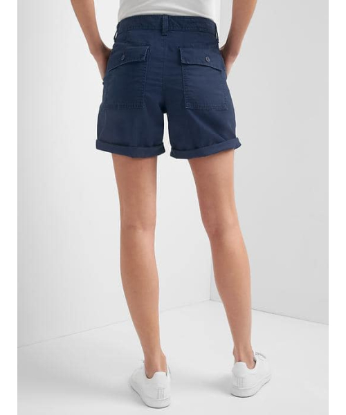 GAP(ギャップ)の「Gap ガールフレンド ロール ユーティリティショートパンツ(その他パンツ・レディース・ブラック/ネイビー/ベージュ/ホワイト/グリーン・8/6/2/00/000/4/0)」の6枚目の写真