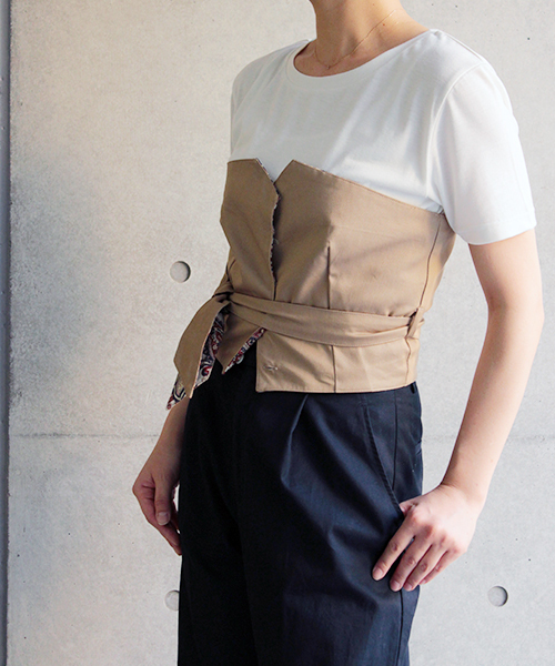 laboratory work(ラボラトリーワーク)の「リバーシブルビスチェ付Tシャツ(Tシャツ/カットソー・レディース・その他14/ベージュ系その他・MEDIUM)」の9枚目の写真