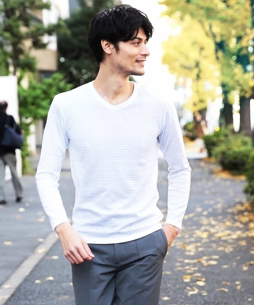 MICHEL KLEIN HOMME (ミッシェルクランオム)の「カットソー(スラブリンクスキカ)(Tシャツ/カットソー・メンズ・クリーム/ホワイト/ネイビー/グレー・46/48/51)」の2枚目の写真
