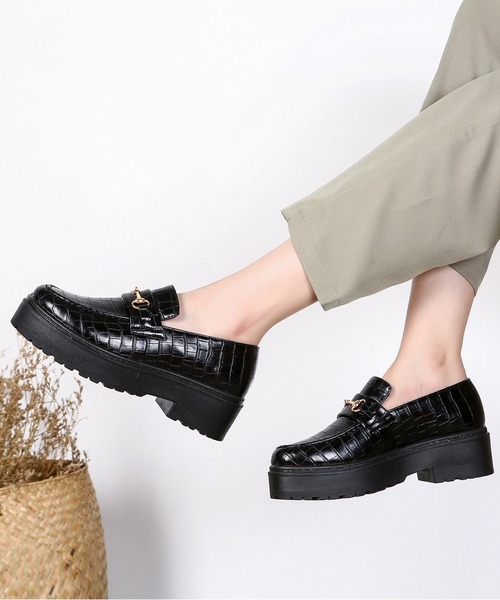 Shoes in Closet(シューズインクローゼット)の「超軽量厚底 プラットフォーム マニッシュ ビットローファー 1999(ローファー・レディース・ブラック/ブラック系その他/パイソン/ブラック系その他5/ブラウン系その他5/ダークブラウン/グレー系その他7/アイボリー/ベージュ系その他5/ベージュ系1/ブラック系1/ブラウン系5/ブラック系/ブラック系5/グレー系7/ブラウン系/ブラウン系その他・LL/S/M/L/XS/XXL/5L/4L/3L/6L)」の5枚目の写真