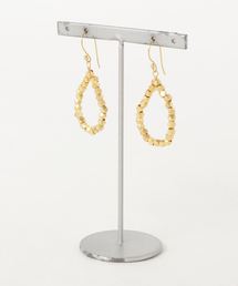 θしずく型ピアス