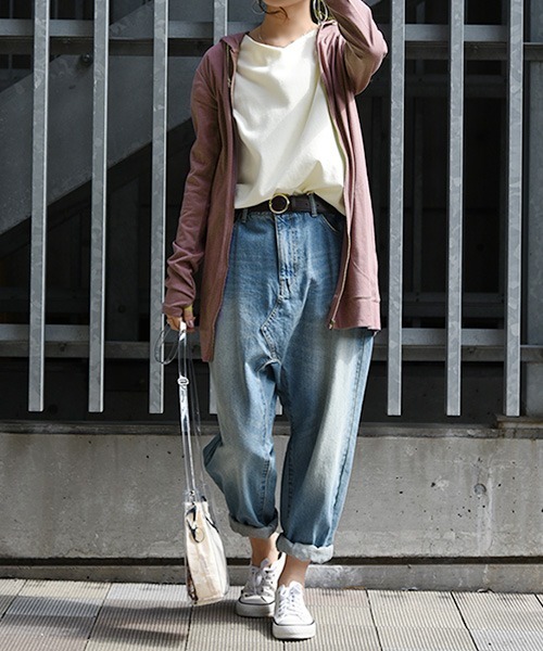 and it_(アンドイット)の「UVカットロングパーカー(パーカー・レディース・ネイビー/オフホワイト/ブラック/杢グレー/カーキ/オートミール/ピンク/ミント/ライトブルー/ベージュ/グレイッシュブルー/キャメル/ラベンダー/グレイッシュベージュ/ライトオリーブ・LL/M/L)」の16枚目の写真