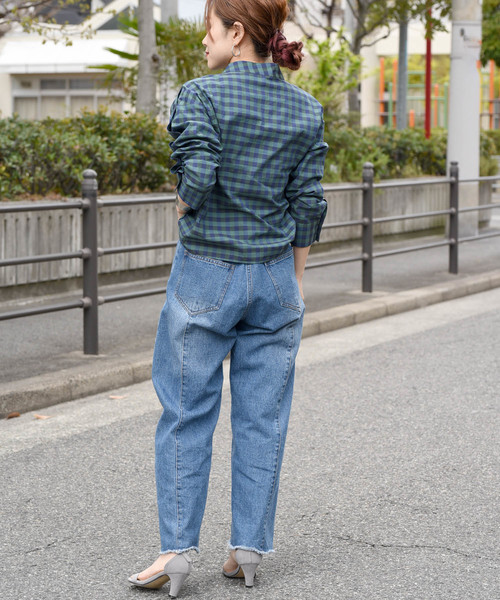 MYRDAL（ミュルダール）の「サイドボタンモックネックシャツ（シャツ/ブラウス・レディース・オフホワイト/ブラック/グリーン・M）」の18枚目の写真