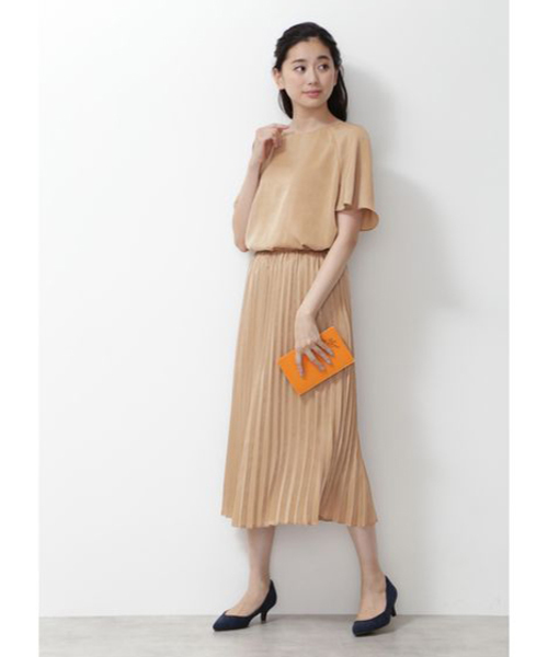 NATURAL BEAUTY BASIC（ナチュラルビューティーベーシック）の「[洗える]マットサテンプリーツスカート（スカート・レディース・オフホワイト/ネイビー/キャメル・X-SMALL/MEDIUM/SMALL）」の10枚目の写真