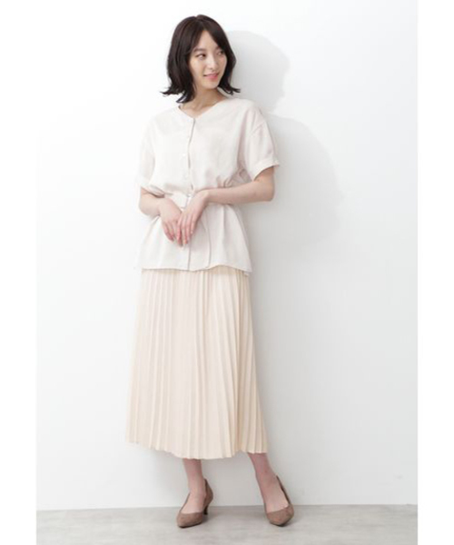 NATURAL BEAUTY BASIC（ナチュラルビューティーベーシック）の「[洗える]マットサテンプリーツスカート（スカート・レディース・オフホワイト/ネイビー/キャメル・X-SMALL/MEDIUM/SMALL）」の14枚目の写真