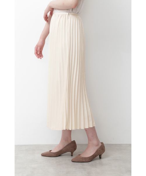 NATURAL BEAUTY BASIC（ナチュラルビューティーベーシック）の「[洗える]マットサテンプリーツスカート（スカート・レディース・オフホワイト/ネイビー/キャメル・X-SMALL/MEDIUM/SMALL）」の18枚目の写真