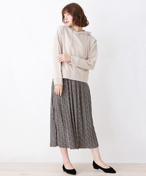 grove（グローブ）の「【2点セット】裏毛フードプルオーバー×プリーツスカートセット（セットアップ・レディース・ブラック/ブラウン系その他/ライトベージュ・02/03）」の3枚目の写真