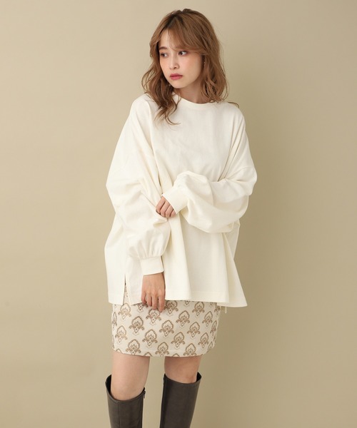 one after another NICE CLAUP(ワンアフターアナザーナイスクラップ)の「ビッグシルエットロングTシャツ(Tシャツ/カットソー・レディース・ベージュ/オフホワイト/ライトカーキ/カーキ・FREE)」の17枚目の写真