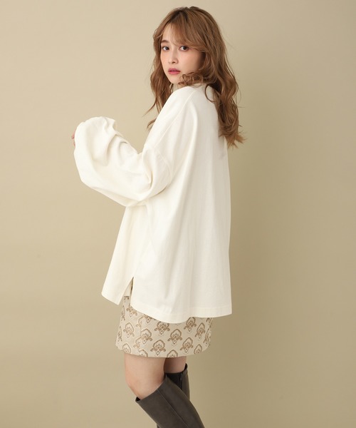 one after another NICE CLAUP(ワンアフターアナザーナイスクラップ)の「ビッグシルエットロングTシャツ(Tシャツ/カットソー・レディース・ベージュ/オフホワイト/ライトカーキ/カーキ・FREE)」の18枚目の写真