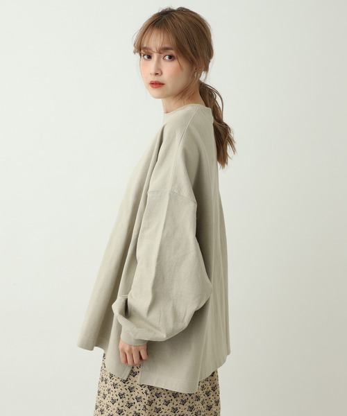 one after another NICE CLAUP(ワンアフターアナザーナイスクラップ)の「ビッグシルエットロングTシャツ(Tシャツ/カットソー・レディース・ベージュ/オフホワイト/ライトカーキ/カーキ・FREE)」の5枚目の写真