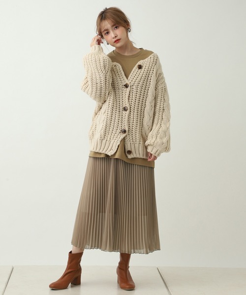one after another NICE CLAUP(ワンアフターアナザーナイスクラップ)の「ビッグシルエットロングTシャツ(Tシャツ/カットソー・レディース・ベージュ/オフホワイト/ライトカーキ/カーキ・FREE)」の11枚目の写真