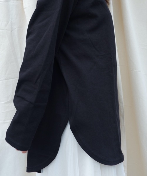 sakishimatokyo（サキシマトーキョー）の「【ZOZO限定】サキシマamp「ラウンドスリットロングTシャツ」（Tシャツ/カットソー・レディース・ブラック/ベージュ/ブラウン/オフホワイト/ライトグリーン/グレイッシュベージュ・FREE）」の12枚目の写真