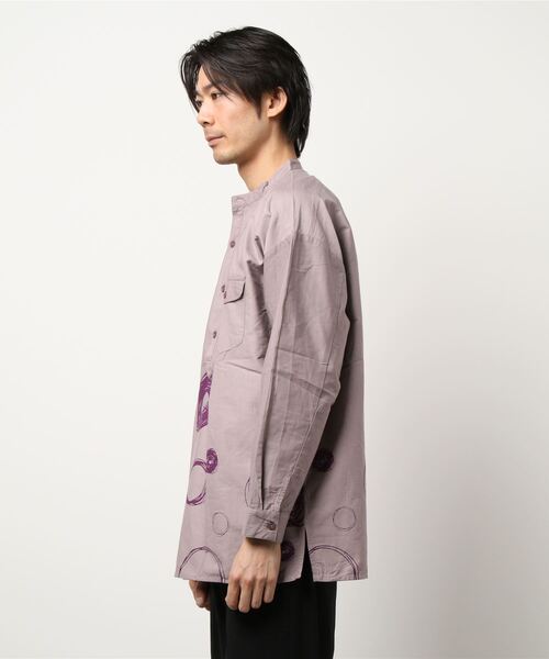 チャイハネ（チャイハネ）の「【チャイハネ】手描き風ドット柄MEN'Sバンドカラーシャツ（シャツ/ブラウス・メンズ・グレー/ブラック/ホワイト・FREE）」の5枚目の写真