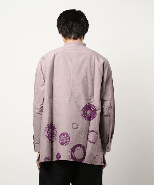 チャイハネ（チャイハネ）の「【チャイハネ】手描き風ドット柄MEN'Sバンドカラーシャツ（シャツ/ブラウス・メンズ・グレー/ブラック/ホワイト・FREE）」の6枚目の写真