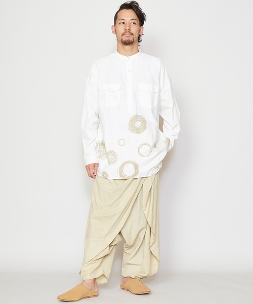 チャイハネ（チャイハネ）の「【チャイハネ】手描き風ドット柄MEN'Sバンドカラーシャツ（シャツ/ブラウス・メンズ・グレー/ブラック/ホワイト・FREE）」の15枚目の写真