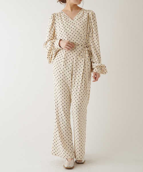 Chico（チコ）の「【SALON by Chico限定】ボリューム袖ドットコンビネゾン（ワンピース・レディース・ホワイト/ブラック・FREE）」の7枚目の写真