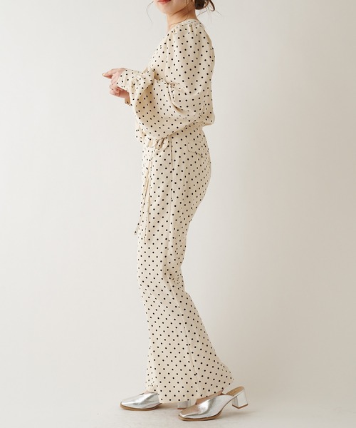 Chico（チコ）の「【SALON by Chico限定】ボリューム袖ドットコンビネゾン（ワンピース・レディース・ホワイト/ブラック・FREE）」の8枚目の写真